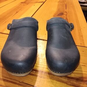 Dansko womens clogs Size- 37, Blue, Great condition light scuffs see photos
